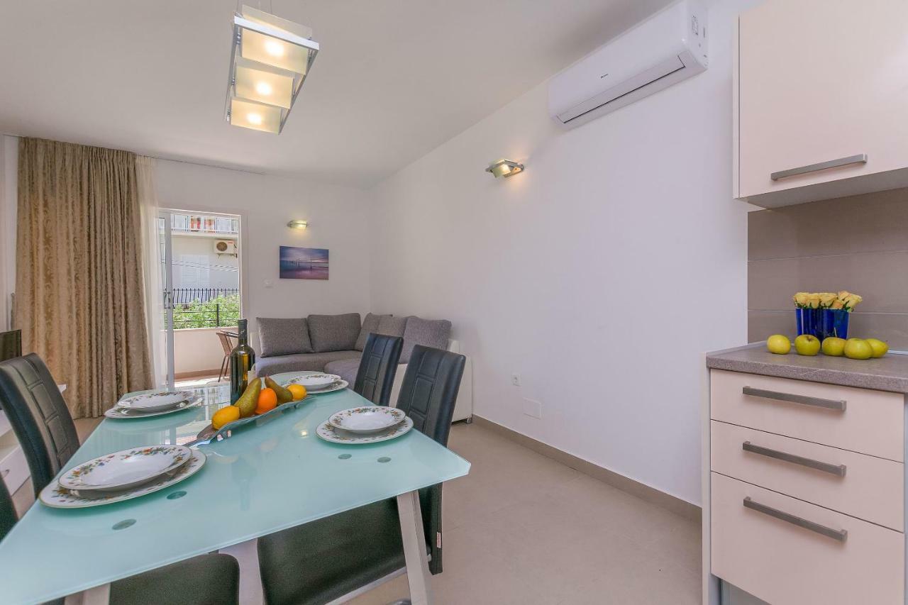 Apartments Villa Aquamarine Duće Eksteriør bilde