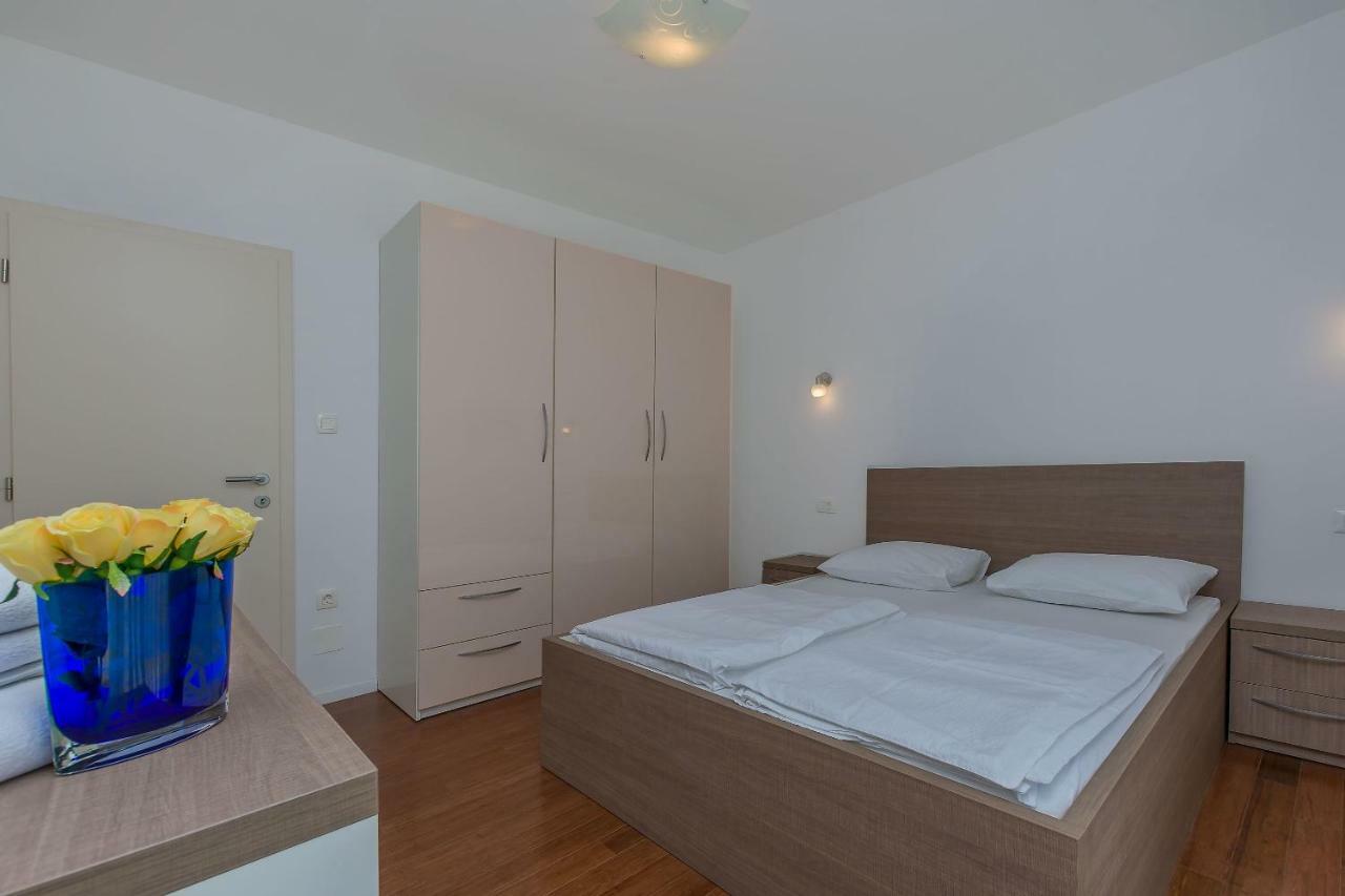 Apartments Villa Aquamarine Duće Eksteriør bilde