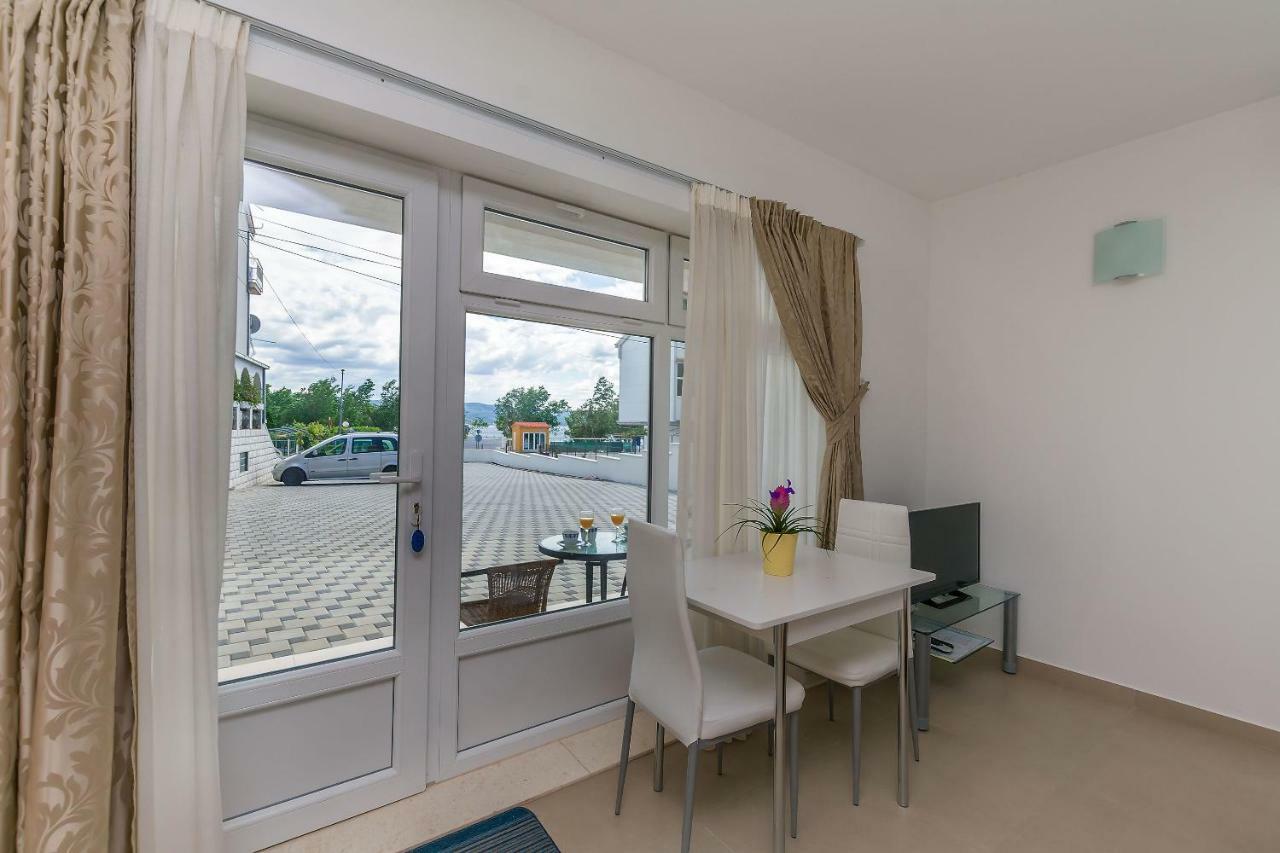 Apartments Villa Aquamarine Duće Eksteriør bilde