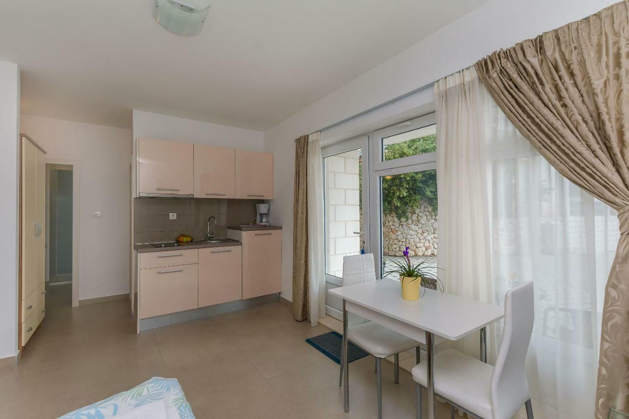 Apartments Villa Aquamarine Duće Eksteriør bilde
