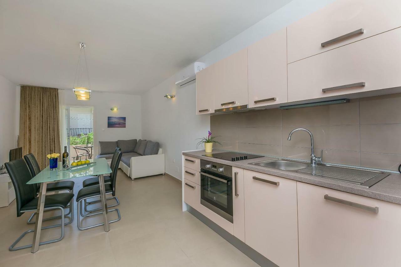 Apartments Villa Aquamarine Duće Eksteriør bilde